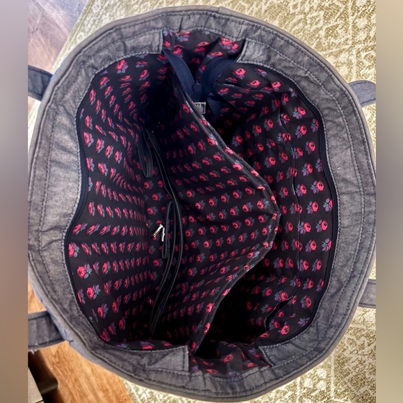 Vera Bradley Blue Quilted Shoulder Bag with Sturdy Handles 14x12 - Picture 3 of 8